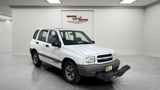 Used 2000 Chevrolet Tracker 4WD w/ Preferred Equipment Group 2 image 1