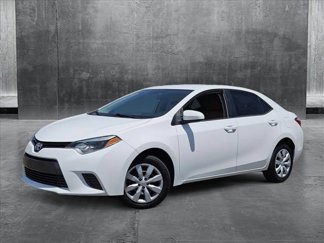 Used 2015 Toyota Corolla LE image 1