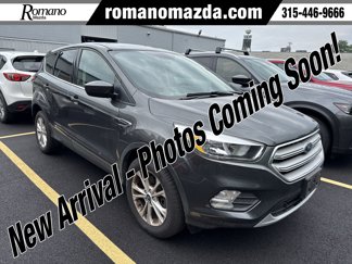Used 2019 Ford Escape SE image 1