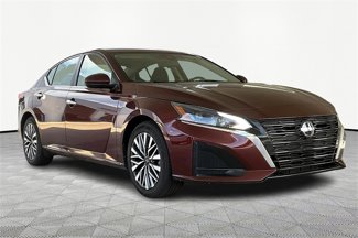 Used 2023 Nissan Altima 2.5 SV image 1