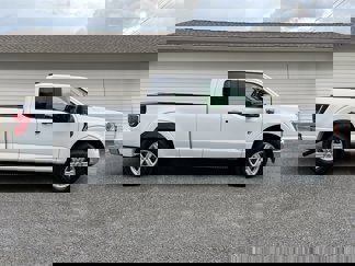 Used 2022 Ford F150 XLT image 1
