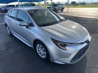 Used 2020 Toyota Corolla LE image 1