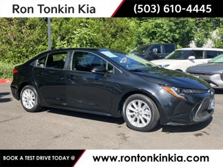 Used 2020 Toyota Corolla XLE image 1