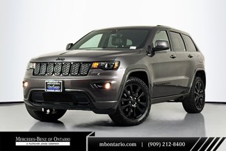 Used 2017 Jeep Grand Cherokee Altitude image 1