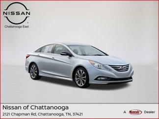 Used 2014 Hyundai Sonata SE image 1