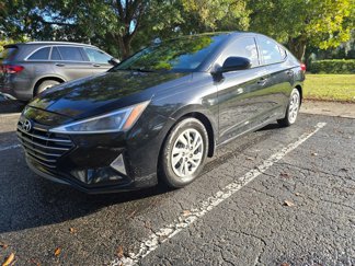 Used 2019 Hyundai Elantra SE image 1