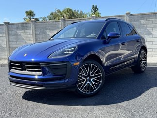 New 2025 Porsche Macan image 1