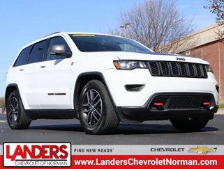 Used 2017 Jeep Grand Cherokee Trailhawk image 1