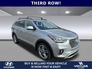 Used 2017 Hyundai Santa Fe SE image 1
