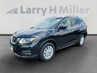 Used 2020 Nissan Rogue SV image 1