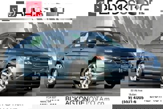 Used 2010 Ford Taurus SEL image 1