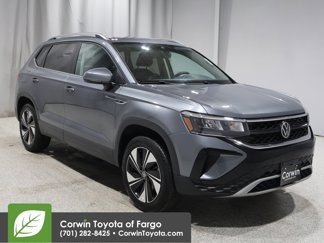 Used 2024 Volkswagen Taos SE w/ Panoramic Sunroof Package image 1