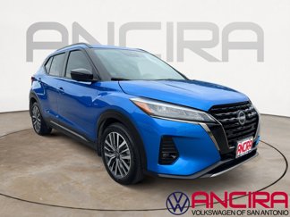 Used 2023 Nissan Kicks SR image 1