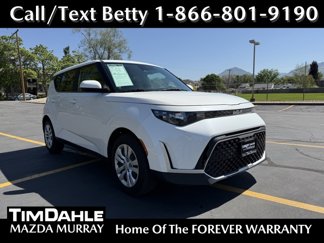 Used 2023 Kia Soul LX image 1