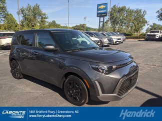 Used 2023 Kia Soul LX video 1