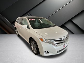 Certified 2015 Toyota Venza XLE image 1