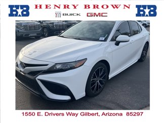 Used 2021 Toyota Camry SE image 1