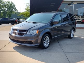 Used 2016 Dodge Grand Caravan SXT w/ Rear Park Assist Package image 1