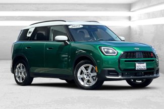 Used 2025 MINI Cooper Countryman S w/ Comfort Package Max image 1