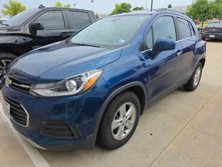 Used 2019 Chevrolet Trax LT w/ LT Convenience Package image 1