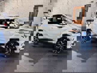 Used 2021 Toyota C-HR XLE image 1