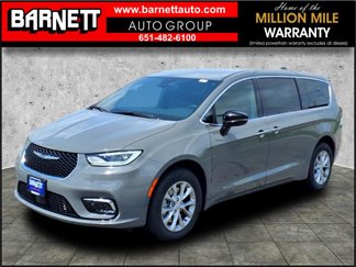 New 2025 Chrysler Pacifica Select image 1