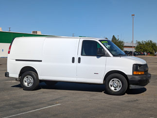 Used 2017 Chevrolet Express 3500 image 1