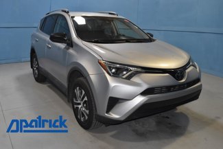 Used 2017 Toyota RAV4 LE image 1