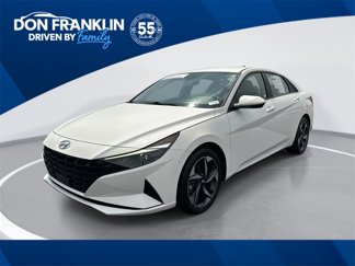 Used 2023 Hyundai Elantra SEL w/ Convenience Package image 1