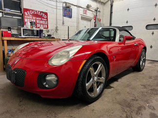 Used 2008 Pontiac Solstice GXP w/ Premium Package image 1