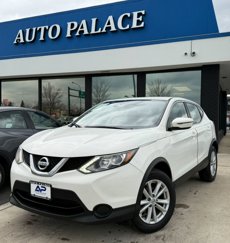 Used 2020 Nissan Rogue Sport SV image 1