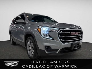 Used 2024 GMC Terrain SLT image 1