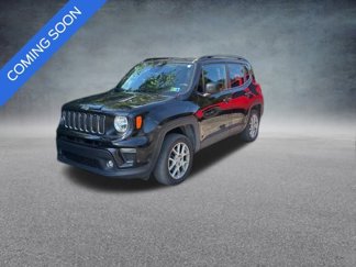 Used 2019 Jeep Renegade Latitude w/ Cold Weather Group image 1