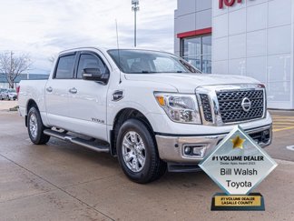 Used 2017 Nissan Titan SV image 1