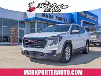 Used 2022 GMC Terrain SLE w/ Driver Convenience Package image 1