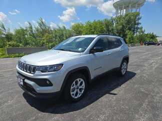 New 2025 Jeep Compass Latitude image 1