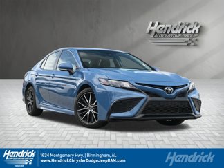 Used 2023 Toyota Camry SE image 1