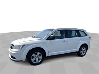 Used 2019 Dodge Journey SE image 1