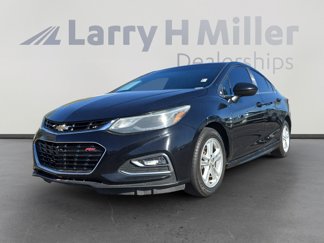 Used 2018 Chevrolet Cruze LT w/ Convenience Package image 1