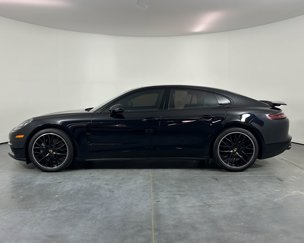 Used 2018 Porsche Panamera 4S image 1