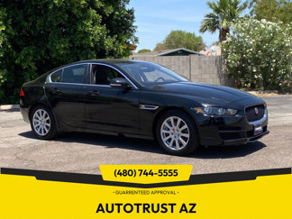 Used 2019 Jaguar XE image 1