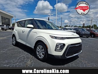 Used 2022 Kia Soul LX image 1