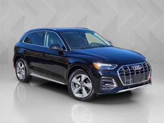 Used 2024 Audi Q5 2.0T Premium w/ Convenience Package image 1