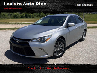 Used 2017 Toyota Camry SE image 1