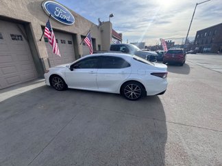 Used 2023 Toyota Camry XLE image 1