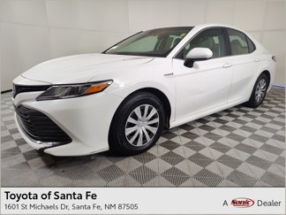 Used 2018 Toyota Camry Hybrid image 1