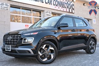 Used 2021 Hyundai Venue SEL w/ Premium Package image 1