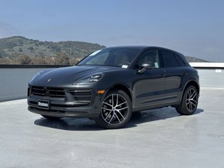 Certified 2025 Porsche Macan image 1