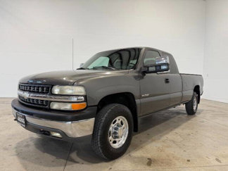 Used 2000 Chevrolet Silverado 2500 LT w/ Firm Ride Suspension Pkg image 1