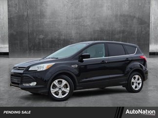 Used 2016 Ford Escape SE w/ SE Cold Weather Package image 1